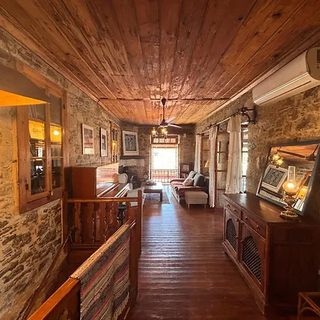 Byzantino House אומודוס