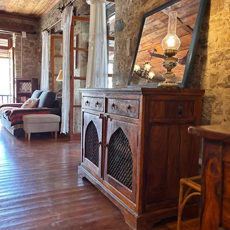 Byzantino House