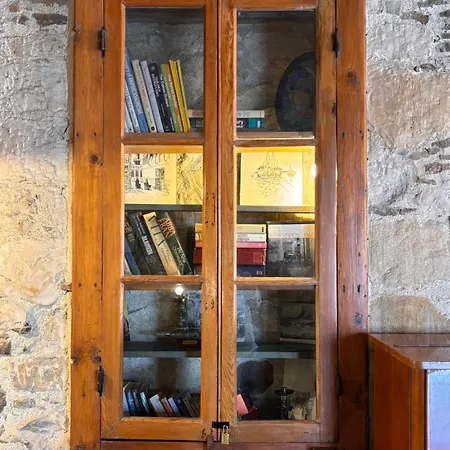 Byzantino House *