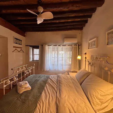 Byzantino House בית נופש