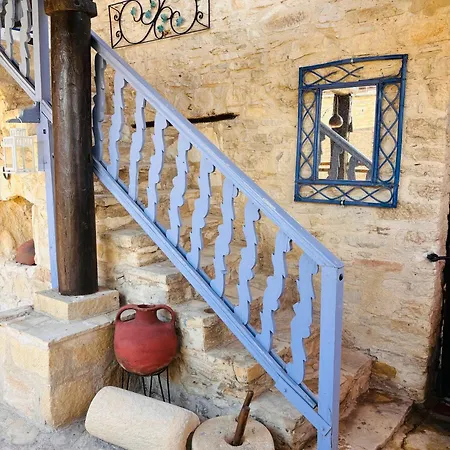 בית נופש Byzantino House אומודוס