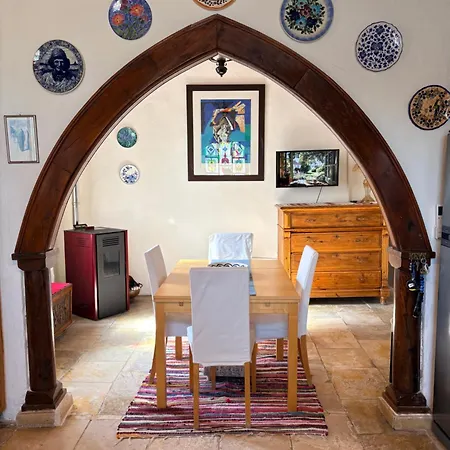 בית נופש Byzantino House אומודוס